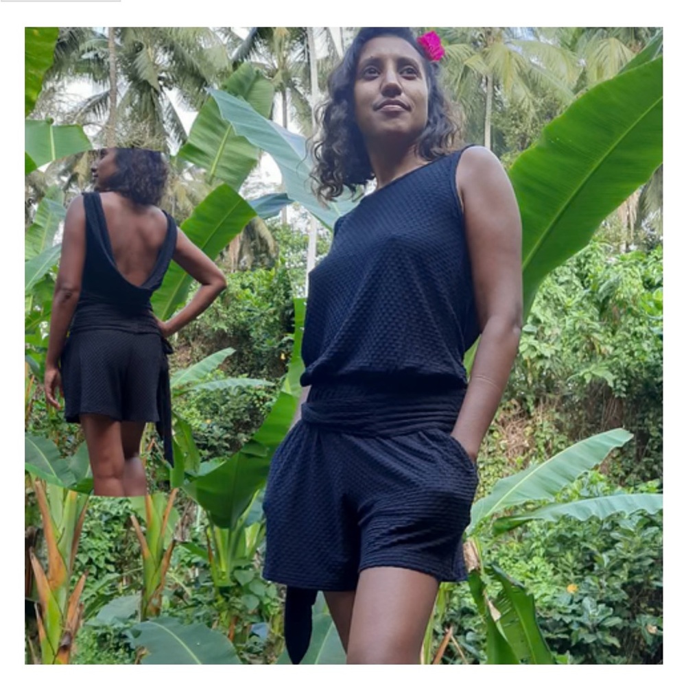 Blue Booby shortsie NWOT two pieces, size small